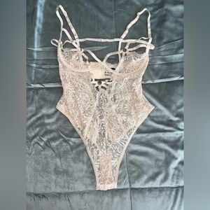 Fashion Nova Blush Lace Ring Detail Teddy Lingerie Small